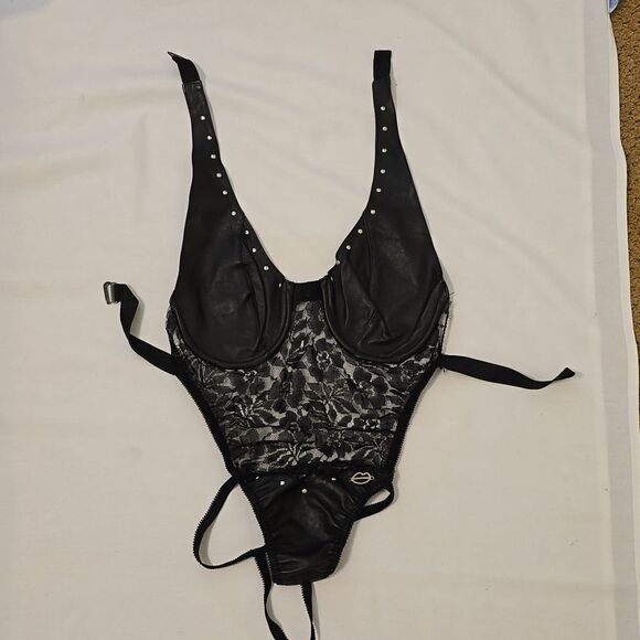 SPICE LEATHER AND LACE SEXY BODYSUIT SIZE SMALL. - Picture 1 of 9